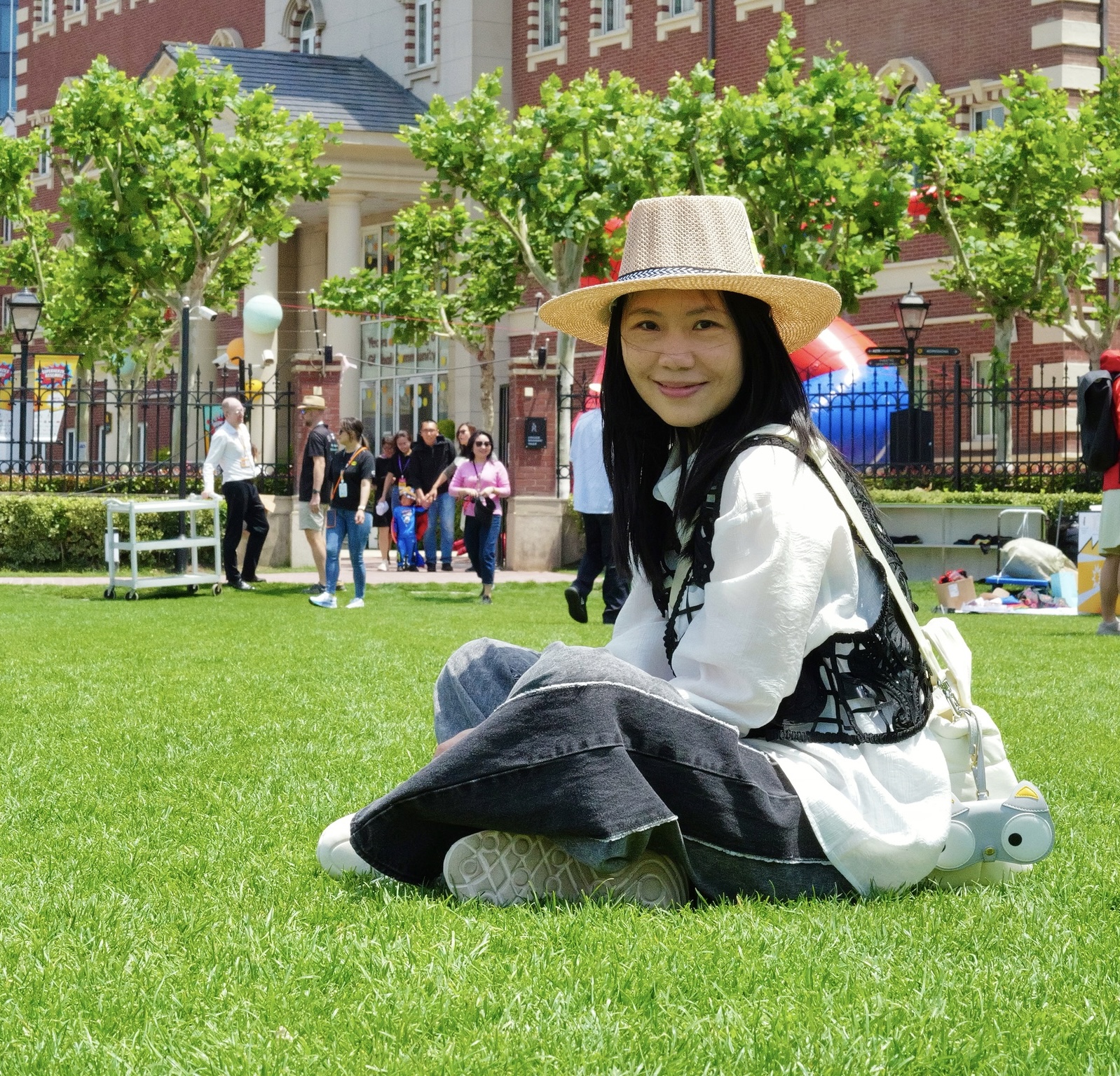 Phoebe, Founder & CEO of Smart Amenities